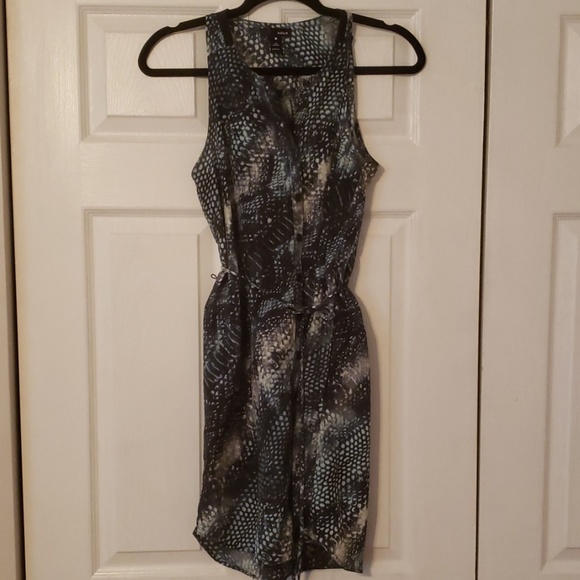 Button up dress - Picture 3 of 3